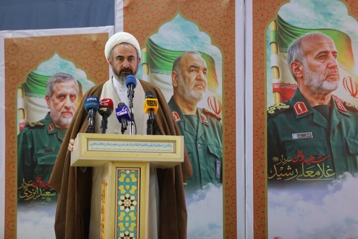 حادثه تلخ زمین فوتبال چوار نمادی از حقانیت جمهوری اسلامی ایران در عرصه جهانی است