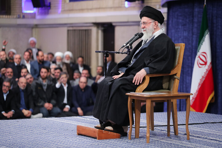 دیدار پرشور هزاران نفر از مردم تبریز و آذربایجان شرقی با رهبر انقلاب