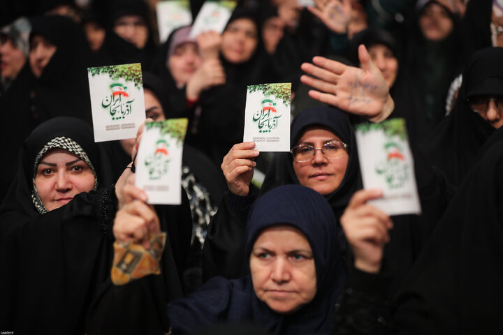 دیدار پرشور هزاران نفر از مردم تبریز و آذربایجان شرقی با رهبر انقلاب