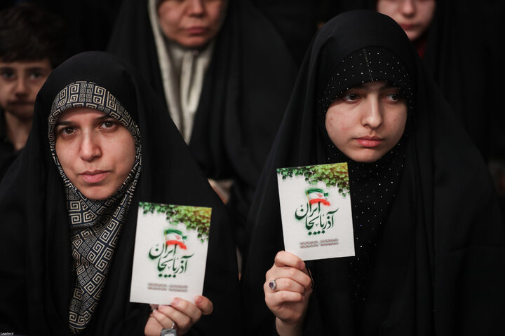 دیدار پرشور هزاران نفر از مردم تبریز و آذربایجان شرقی با رهبر انقلاب