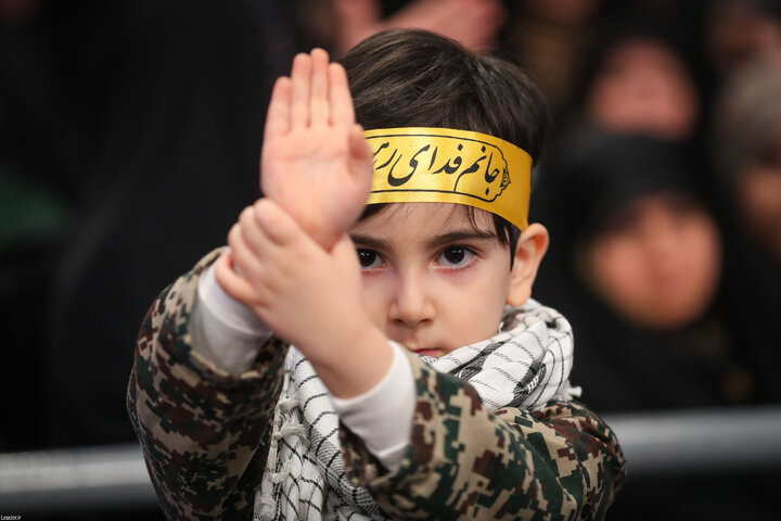 دیدار پرشور هزاران نفر از مردم تبریز و آذربایجان شرقی با رهبر انقلاب