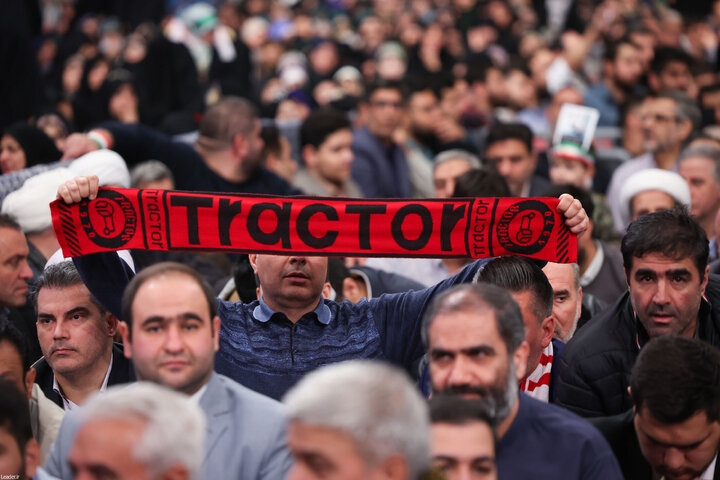 دیدار پرشور هزاران نفر از مردم تبریز و آذربایجان شرقی با رهبر انقلاب