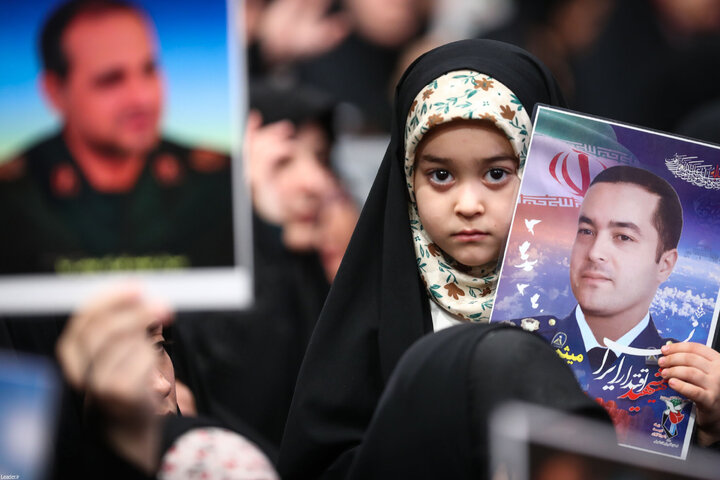 دیدار پرشور هزاران نفر از مردم تبریز و آذربایجان شرقی با رهبر انقلاب