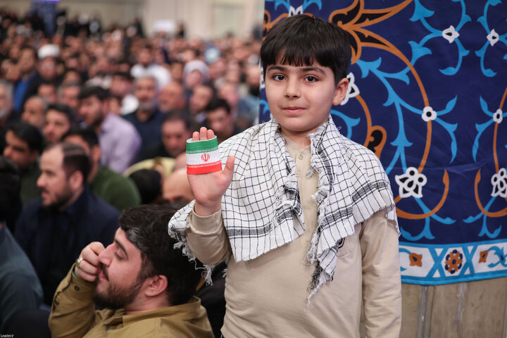 دیدار پرشور هزاران نفر از مردم تبریز و آذربایجان شرقی با رهبر انقلاب