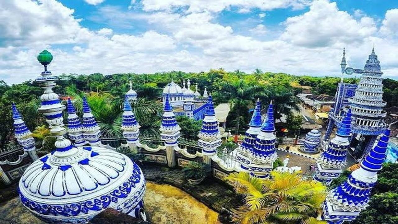 زیباترین مساجد در پرجمعیت‌ترین کشور اسلامی +عکس