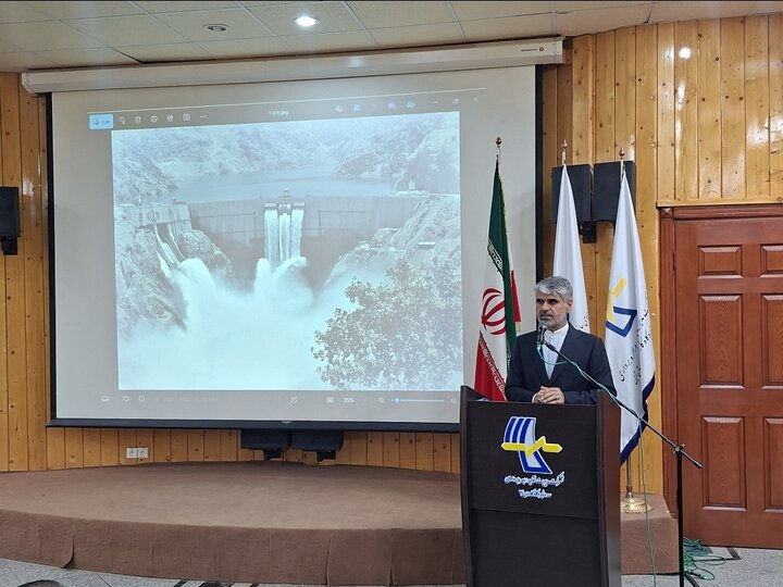 آب اضطراری ایذه پس از سال‌ها مطالبه مردم کلنگ‌زنی شد