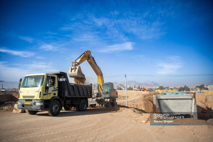 پروژه مجموعه تقاطع‌های غیرهمسطح شهید فخری‌زاده اصفهان