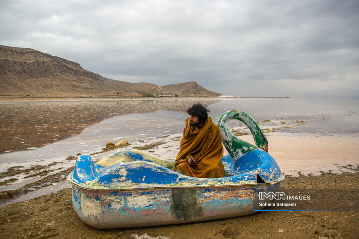 دریاچه مهارلو؛ آینه‌ای صورتی از آرامش در دل طبیعت فارس