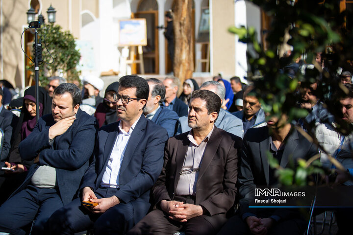 آئین بهره‌برداری از پروژه‌های شهری در منطقه یک اصفهان