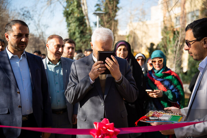 آئین بهره‌برداری از پروژه‌های شهری در منطقه یک اصفهان