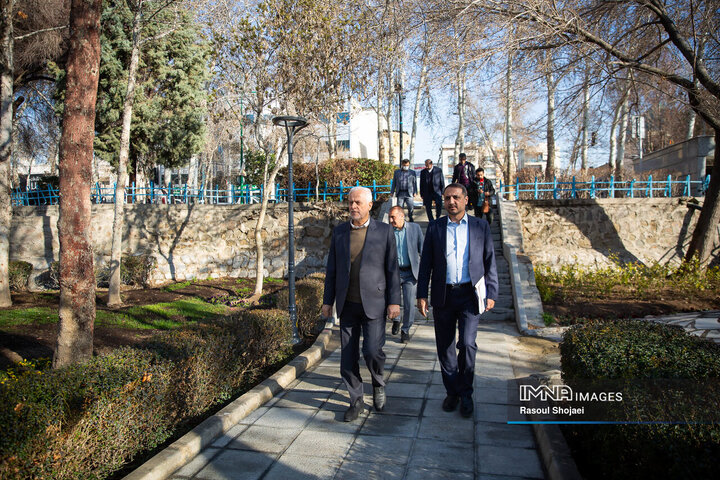 آئین بهره‌برداری از پروژه‌های شهری در منطقه یک اصفهان