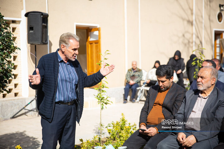 آئین بهره‌برداری از پروژه‌های شهری در منطقه یک اصفهان