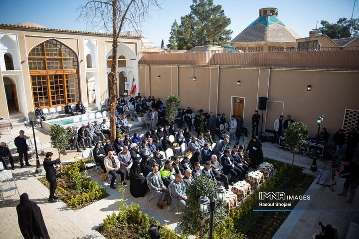 آئین بهره‌برداری از پروژه‌های شهری در منطقه یک اصفهان