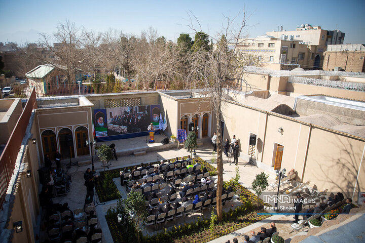 آئین بهره‌برداری از پروژه‌های شهری در منطقه یک اصفهان