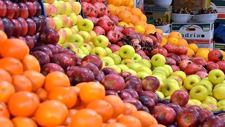 آغاز توزیع میوه شب عید در استان اصفهان
