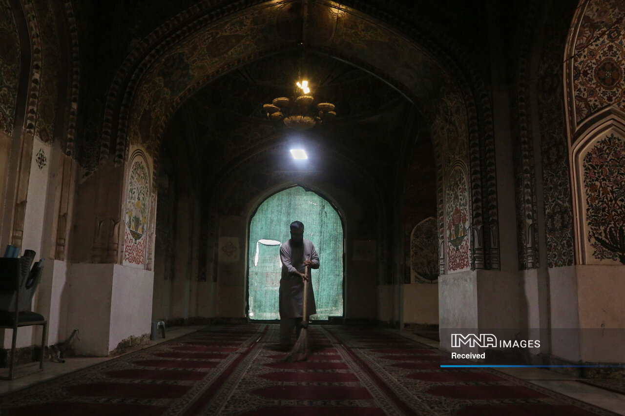 قدمهای رمضان در دل مومنان