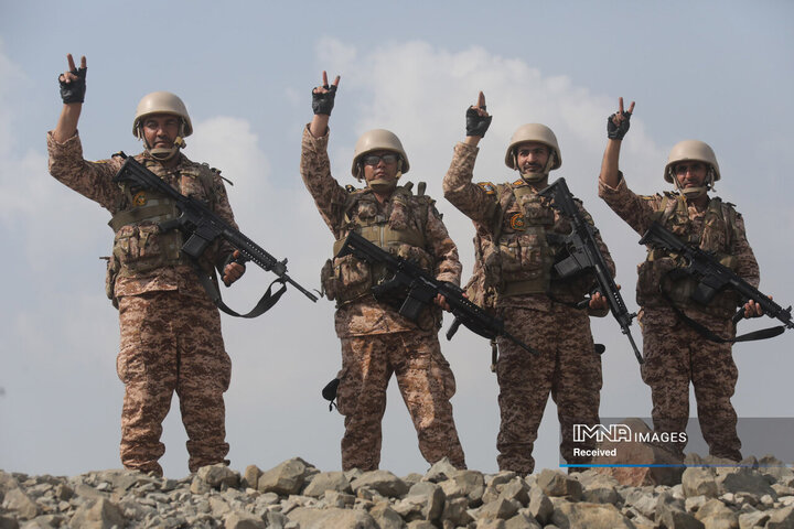 تمرین آزادسازی کشتی ربوده شده در رزمایش مرکب دریایی نیروهای دریایی ایران و فدراسیون روسیه