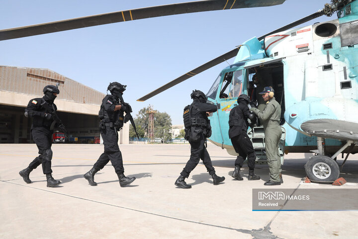 تمرین آزادسازی کشتی ربوده شده در رزمایش مرکب دریایی نیروهای دریایی ایران و فدراسیون روسیه