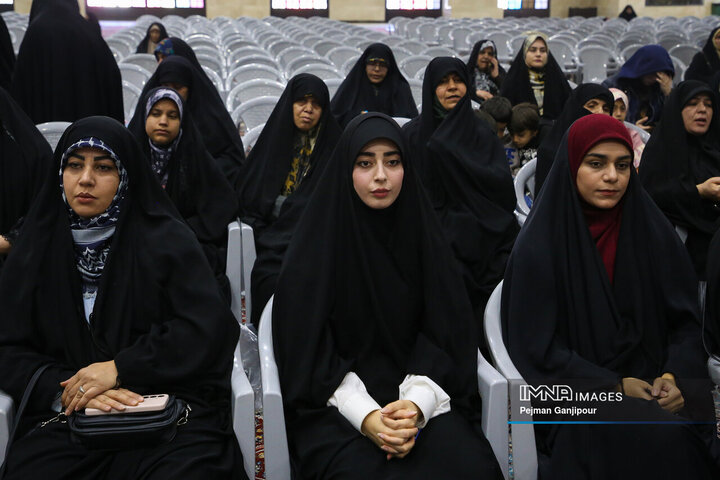 بزرگداشت چهلم شهدای وطن و مدافع امنیت در اصفهان