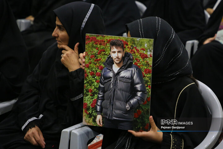 بزرگداشت چهلم شهدای وطن و مدافع امنیت در اصفهان