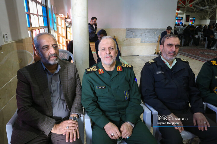 بزرگداشت چهلم شهدای وطن و مدافع امنیت در اصفهان