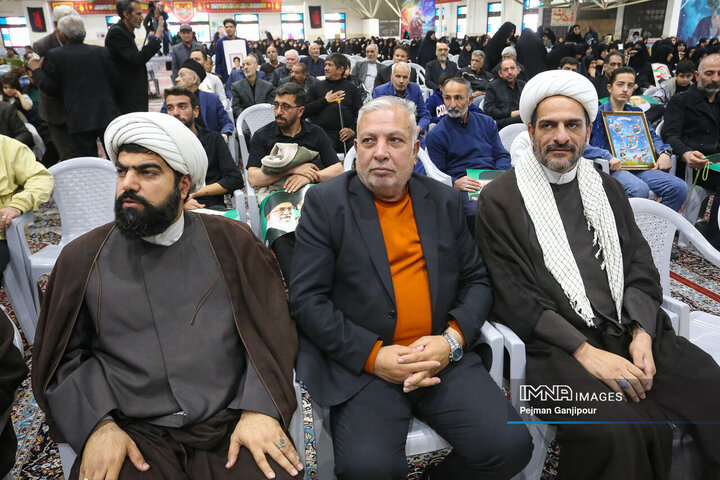 بزرگداشت چهلم شهدای وطن و مدافع امنیت در اصفهان