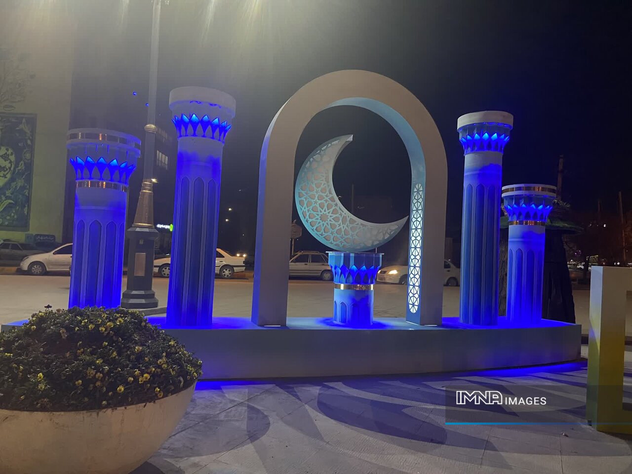 اجرای المان نوری ویژه ماه مبارک رمضان در منطقه ۱۲ اصفهان