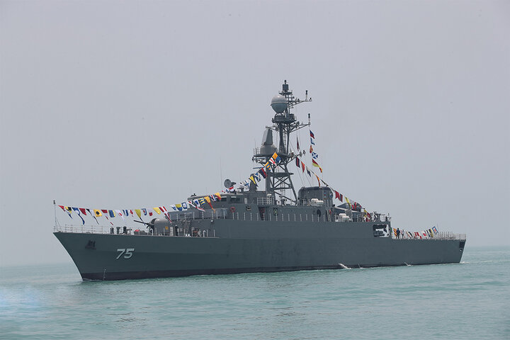 بازگشت پیکر ۸۴ شهید قهرمان ناو دنا به ایران