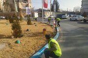 آغاز خانه‌تکانی محلات در منطقه ۱۲ اصفهان؛ رنگ‌آمیزی ۱۲۰ هزار متر جدول تا نوروز