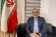 آذین‌بندی و نصب المان‌های نورانی ماه رمضان در منطقه ۵ اصفهان