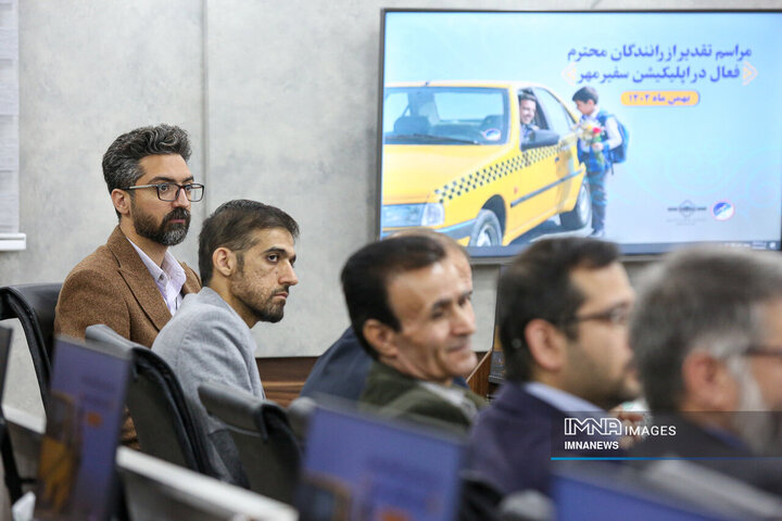 آیین تقدیر از رانندگان فعال «سفیر مهر»