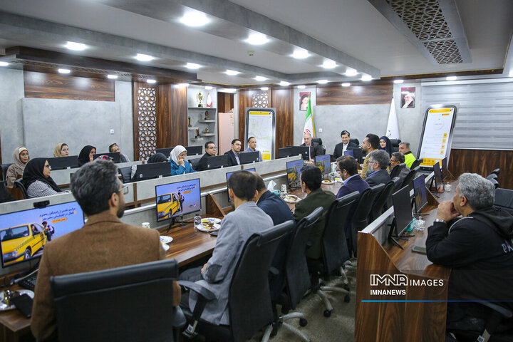 آیین تقدیر از رانندگان فعال «سفیر مهر»