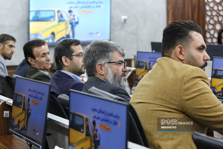 آیین تقدیر از رانندگان فعال «سفیر مهر»