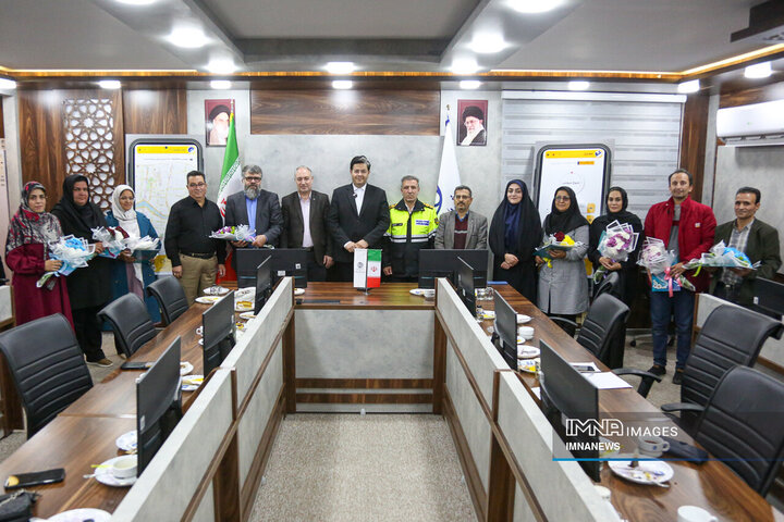 آیین تقدیر از رانندگان فعال «سفیر مهر»