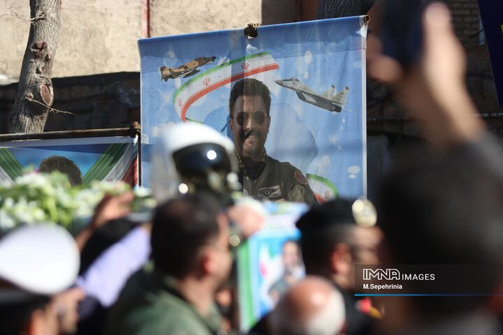 تشییع پیکر شهید سرتیپ دوم خلبان «مهدی فیروزمند» در تبریز