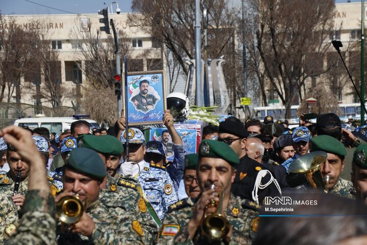 تشییع پیکر شهید سرتیپ دوم خلبان «مهدی فیروزمند» در تبریز