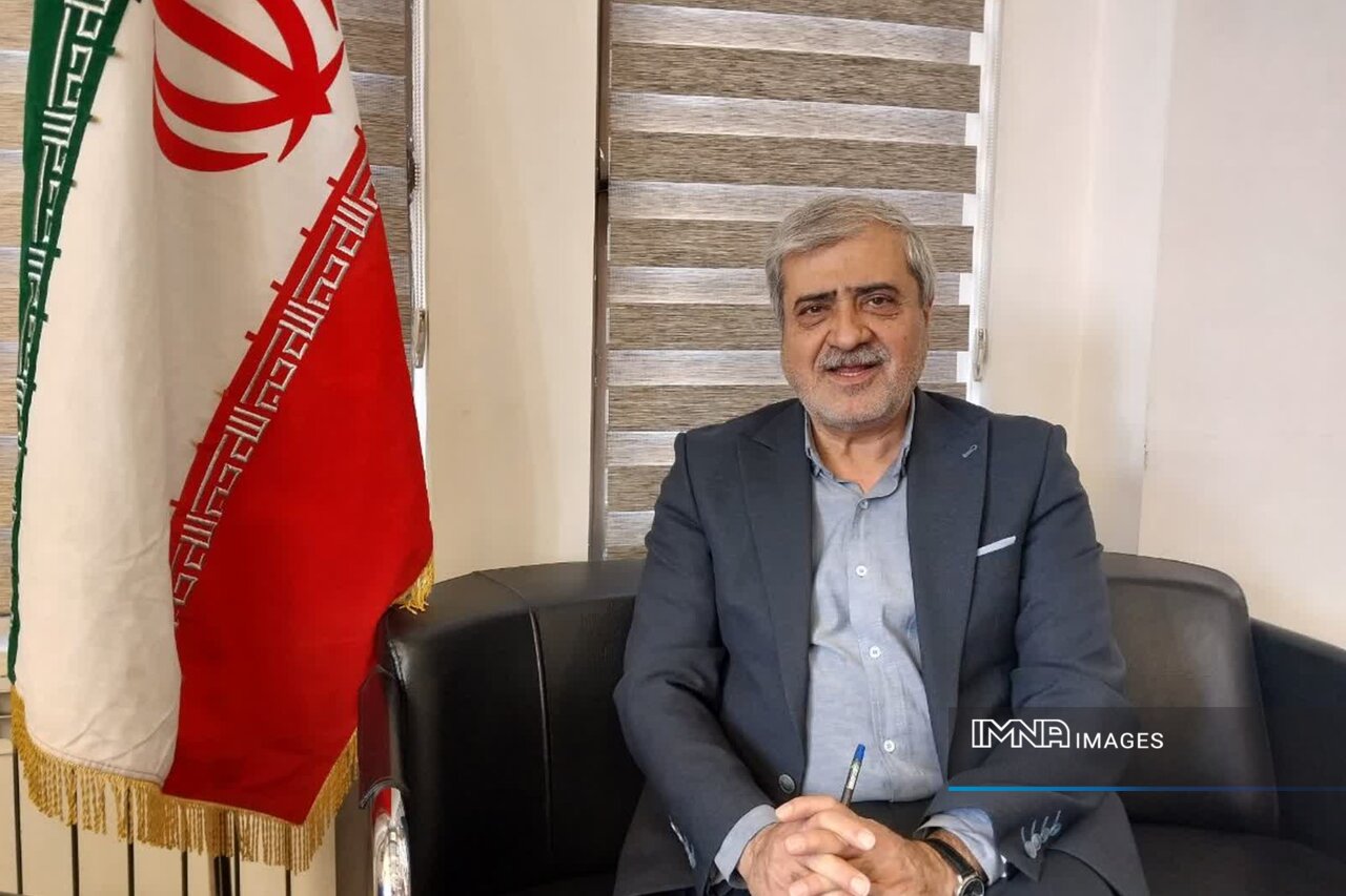 سهم منطقه ۵ از بسته پرواز اصفهان ۱۰۰۰ میلیارد تومان است/ تحقق ۵۱ درصدی بودجه ۱۴۰۴