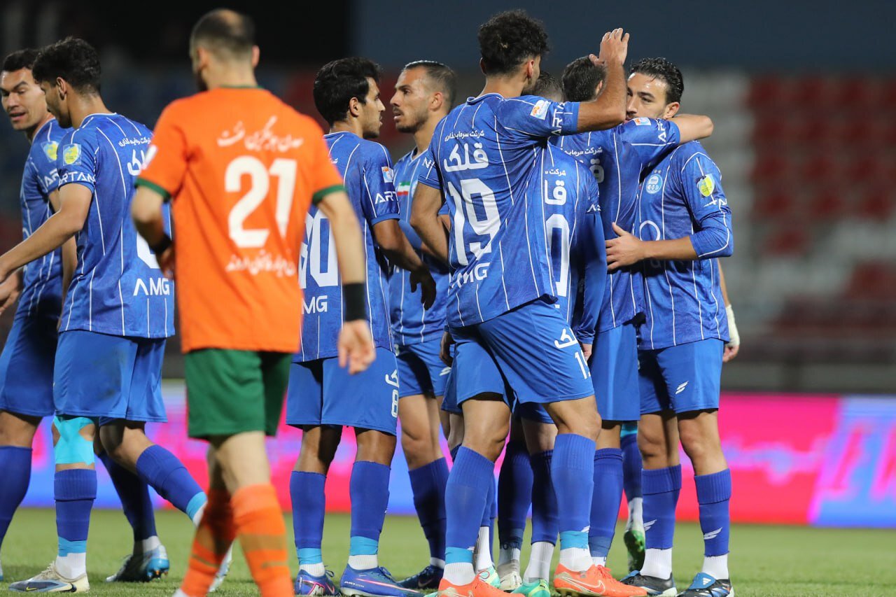 آبیها در پیچ تاریخی؛ تغییر برای آرامش یا تکرار نوسان؟