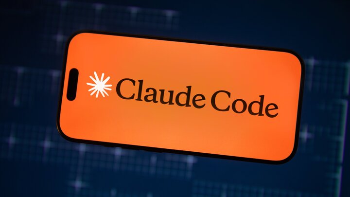 Claude Code/ ابزاری که غول‌های هوش مصنوعی را غافلگیر کرد