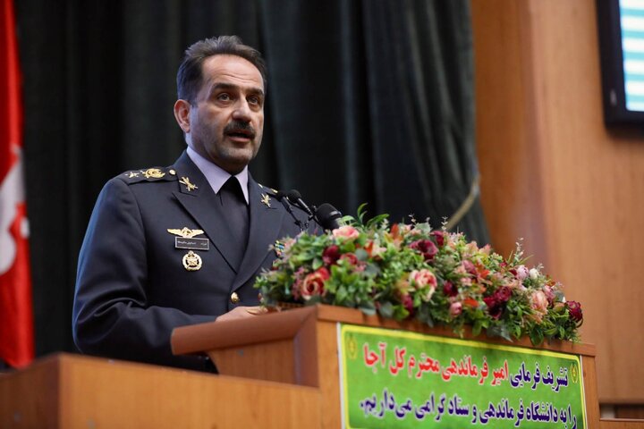 دافوس نهادی راهبردی برای پرورش افسرانی بصیر است