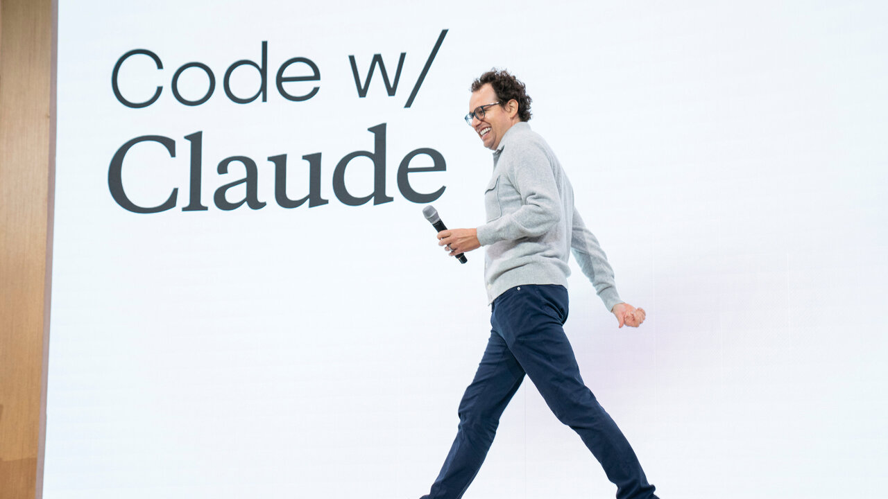 Claude Code/ ابزاری که غولهای هوش مصنوعی را غافلگیر کرد