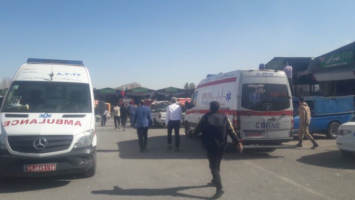 اعزام فوری تیم‌های اورژانس برای امدادرسانی به حادثه سقوط بالگرد در درچه + عکس