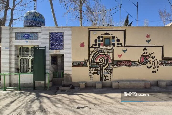 اجرای دیوارنگاره هنری‌مذهبی بر جداره مسجد حضرت ابوالفضل(ع) محله کلیچه