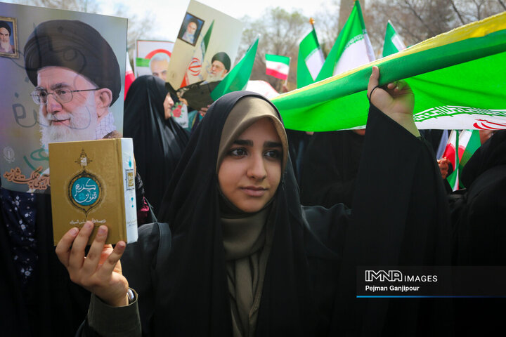 تجمع دانشجویان دانشگاه صنعتی اصفهان