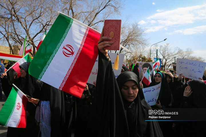 تجمع دانشجویان دانشگاه صنعتی اصفهان