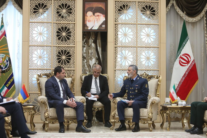 آماده توسعه همکاری‌های نظامی با نیروهای مسلح ارمنستان هستیم