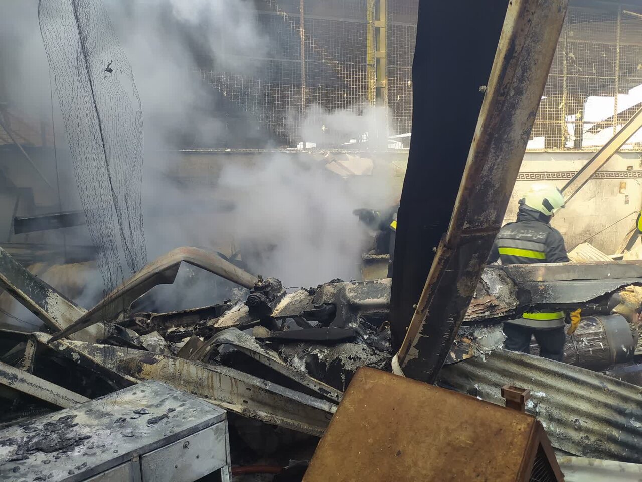 آخرین اخبار سقوط بالگرد در میدان میوه ترهبار درچه / ۴ نفر فوت شدند + جدیدترین تصاویر