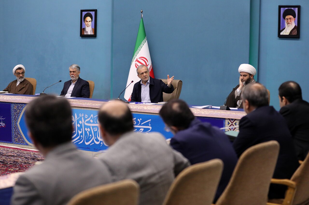 پزشکیان: هیچ سخنی گویاتر از رفتار ما در عمل به آیات قرآن نیست