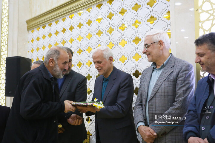 گردهمایی اعضا و مسئولین سابق بسیج مدارس اصفهان