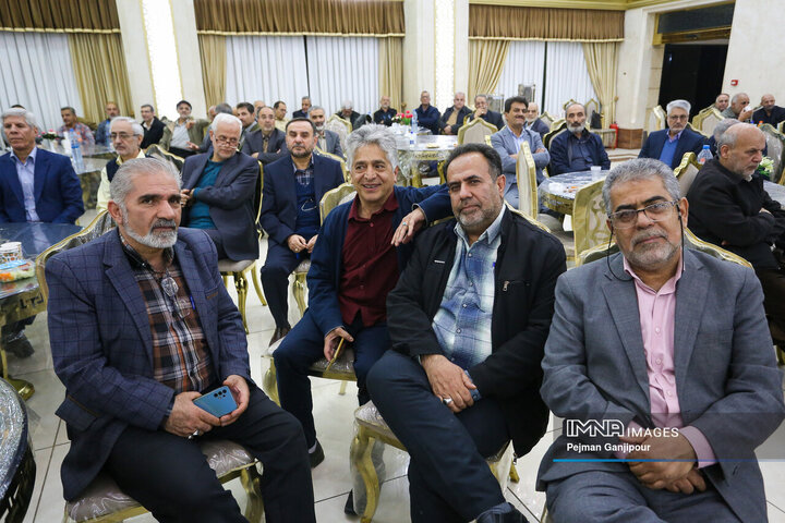 گردهمایی اعضا و مسئولین سابق بسیج مدارس اصفهان